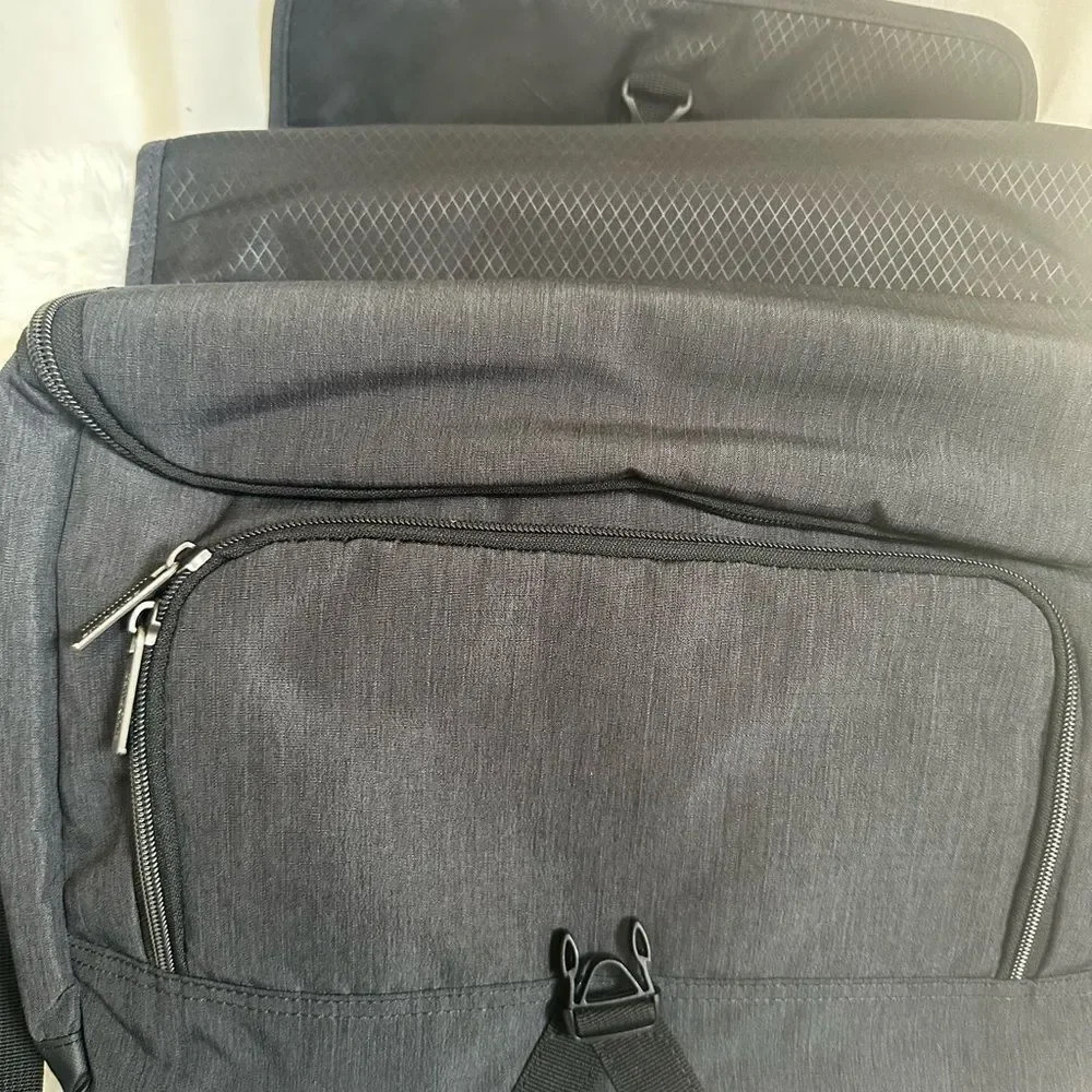 Samsonite Modern Utility Computer Laptop Messenger Travel Bag Dark Charcoal Gray